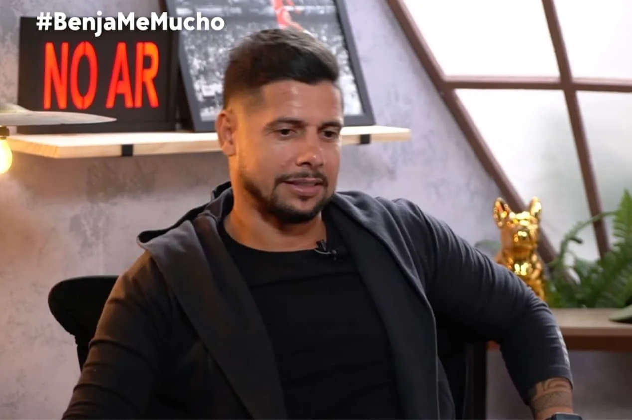 Cicinho crava time a ser batido no futebol brasileiro: “Vem forte”