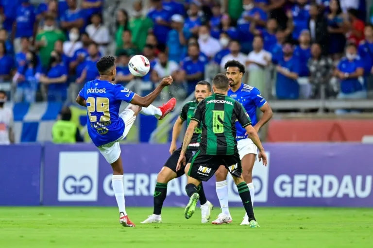 Cruzeiro x América-MG: duelo de invictos no campeonato mineiro