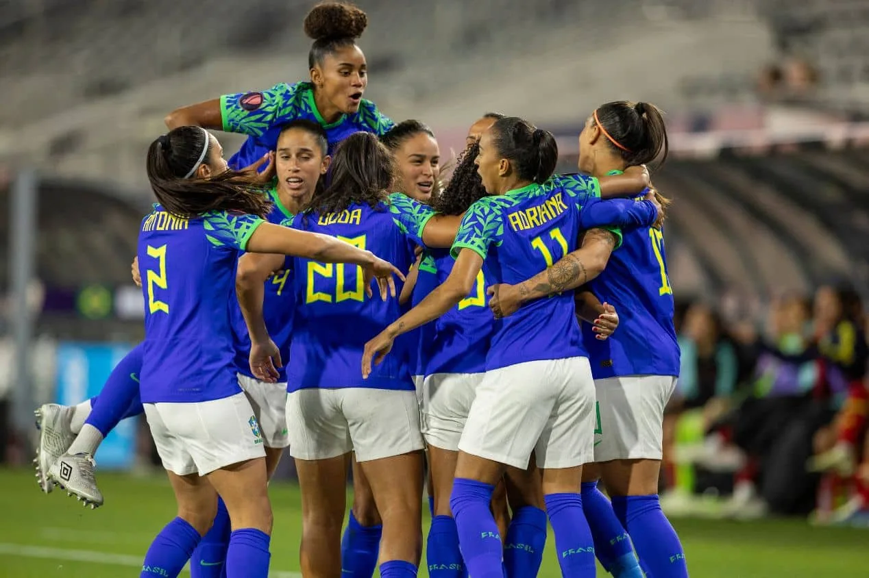 Seleção Feminina derrota a Colômbia e dá a resposta que todos nós esperávamos