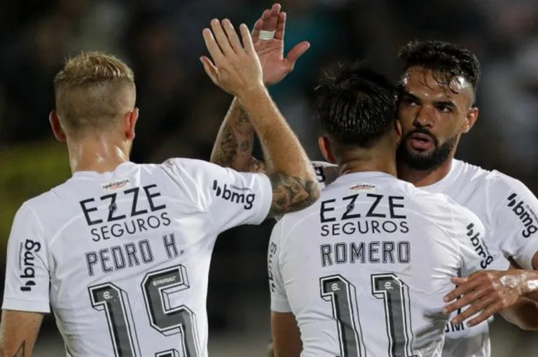 Neto destaca três atletas após classificação do Corinthians na Copa do Brasil