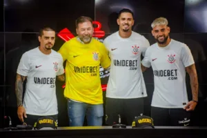 Corinthians tem contas bloqueadas na Justiça devido problema com antiga patrocinadora