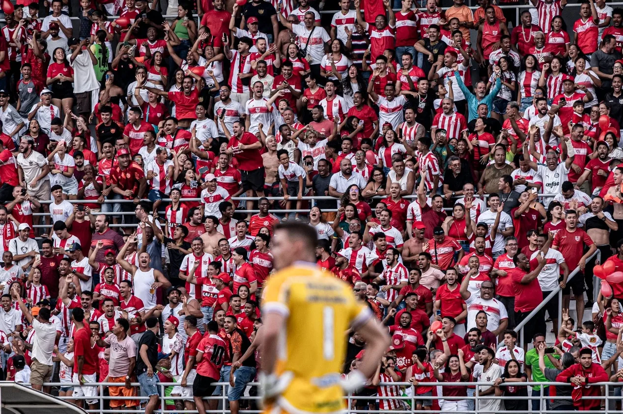 Fortaleza perde para o CRB em jogo agitado na na Copa do Nordeste