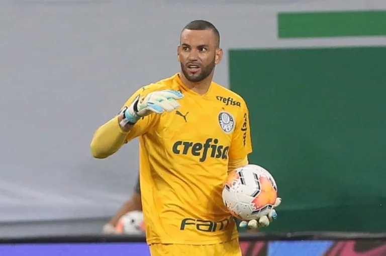 Pelo Palmeiras, Weverton tem números ruins em cobranças de pênaltis; confira