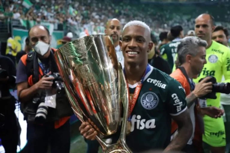 Palmeiras é o time que melhor contrata no Brasil, segundo levamento exclusivo do Torcedores.com