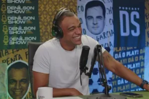 Denílson exalta elenco de time do Brasileirão: “Vai dar muito trabalho” 