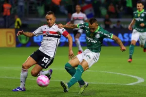 Palmeiras nunca perdeu para o São Paulo em jogos fora do estado