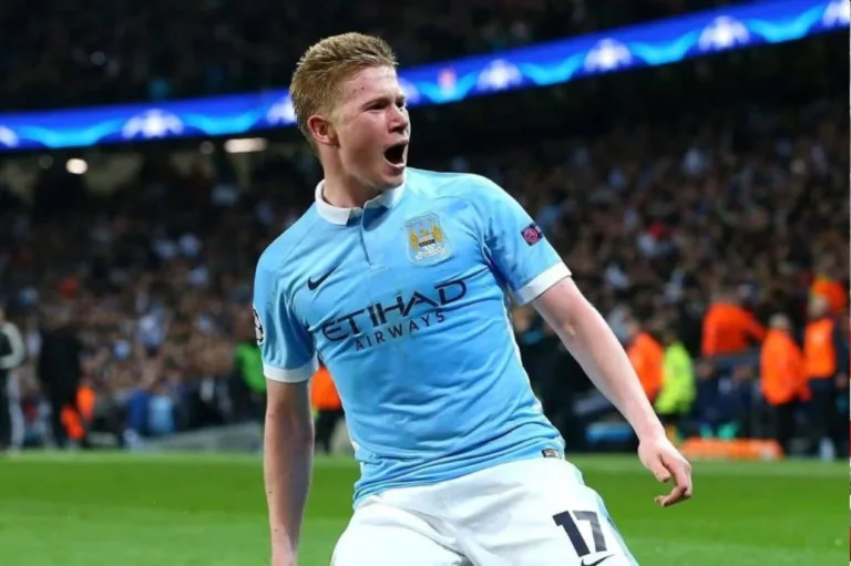 De Bruyne diz que aprendeu a bater falta com David Luiz, do Flamengo