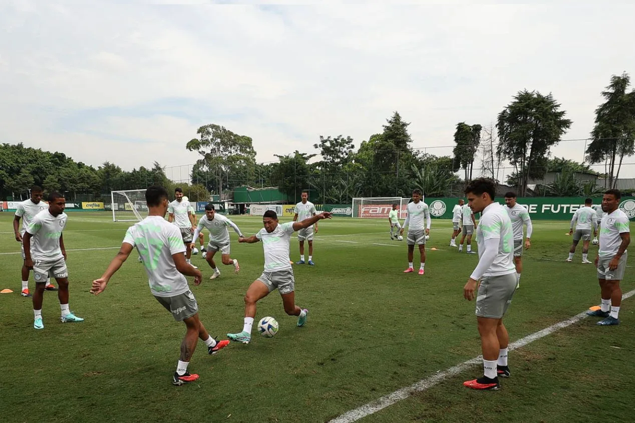 Sormani aponta “fim de ciclo” de jogador no Palmeiras: “Não é amado”