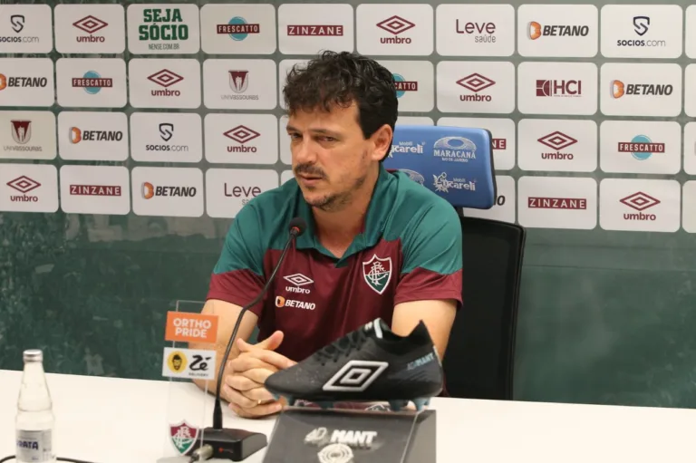 Diniz e Felipe Melo se revoltam após derrota do Fluminense: “jogo manchado pela arbitragem”