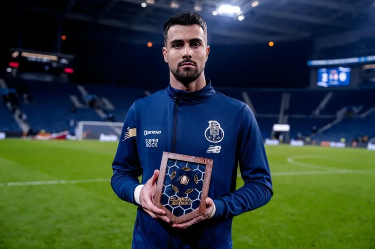 Diogo Costa, goleiro do Porto, elege seus ídolos na posição