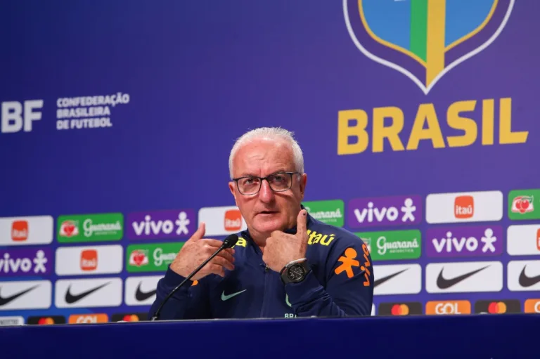 Dorival Júnior cita “resgate” dos torcedores da seleção brasileira; entenda
