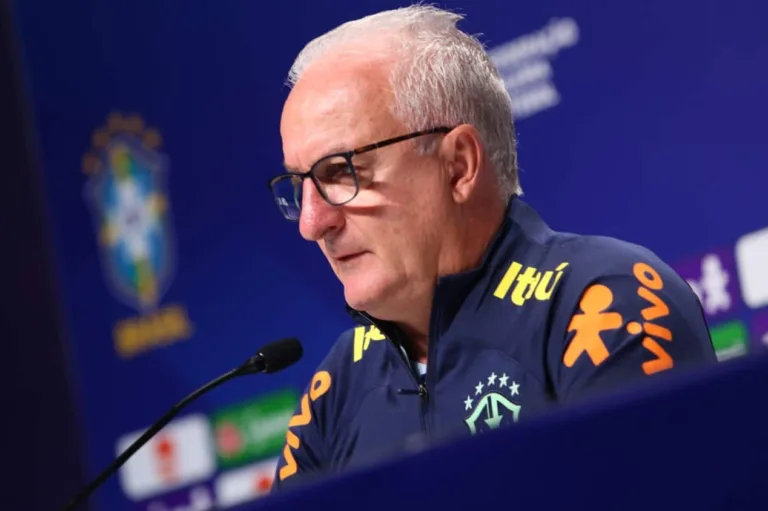 Dorival Júnior revela quatro jogadores fora da primeira convocação da seleção brasileira