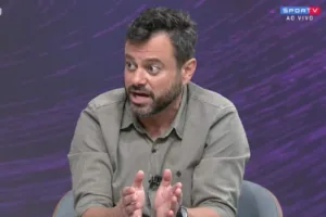 Eric Faria surpreende e crava melhor técnico do futebol brasileiro