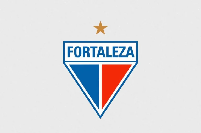 Fortaleza sofre atentado com pedras e bombas e jogadores ficam feridos