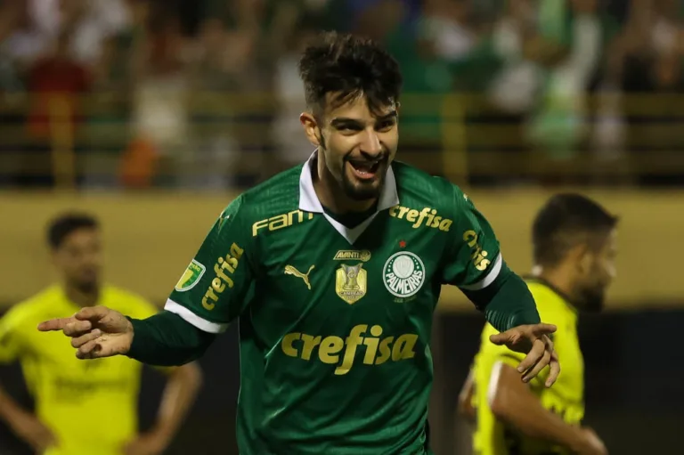 Mauro Cezar elogia Flaco López e aponta problema do Palmeiras: “Não tem paciência”