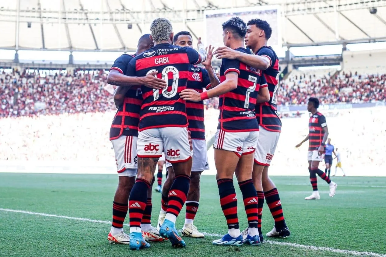 Silas não condena o Flamengo e vê mais dois times balados sem empolgar em campo
