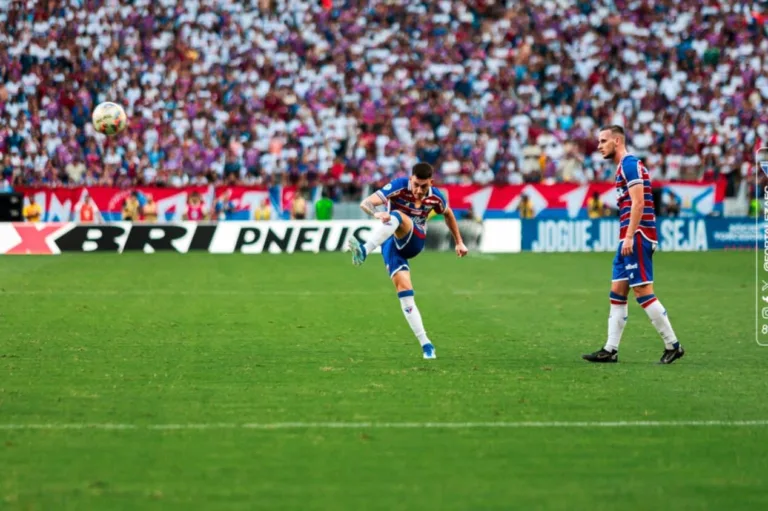 Em clássico emocionante, Fortaleza e Ceará empatam por 3 a 3