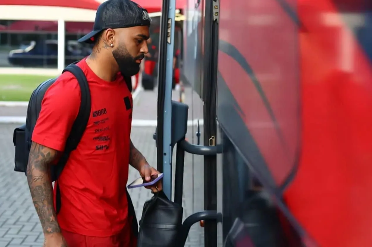 Neto banca saída de Gabigol do Flamengo e revela destino