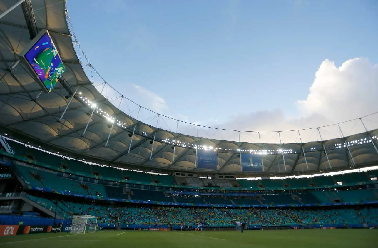 Zagueiro do Vitória descarta favoritismo em clássico contra o Bahia
