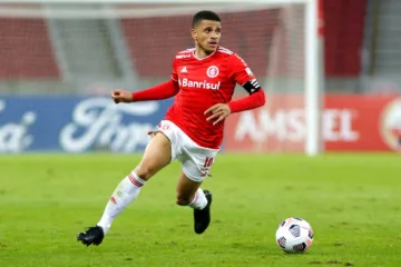 Internacional sonda Taison e Pedro Ernesto Dernardin descarta retorno: “Saiu do Inter devendo o futebol”
