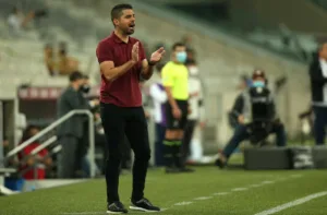 Craque Neto manda recado aos torcedores do Corinthians: “Vão perder”