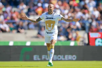 Daniel Alves - Pumas