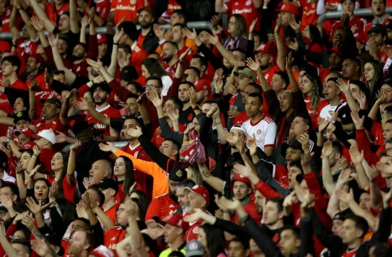 Internacional inaugura o marcador contra o ASA; veja o gol