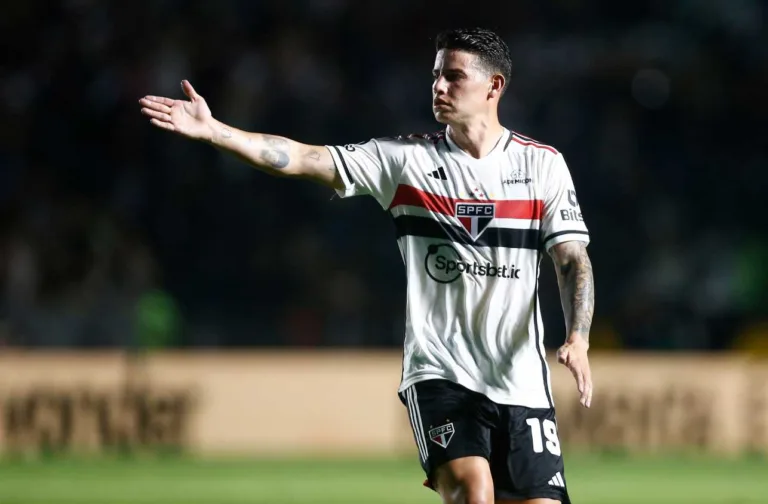 SPFC: técnico não poupa palavras para criticar James Rodríguez