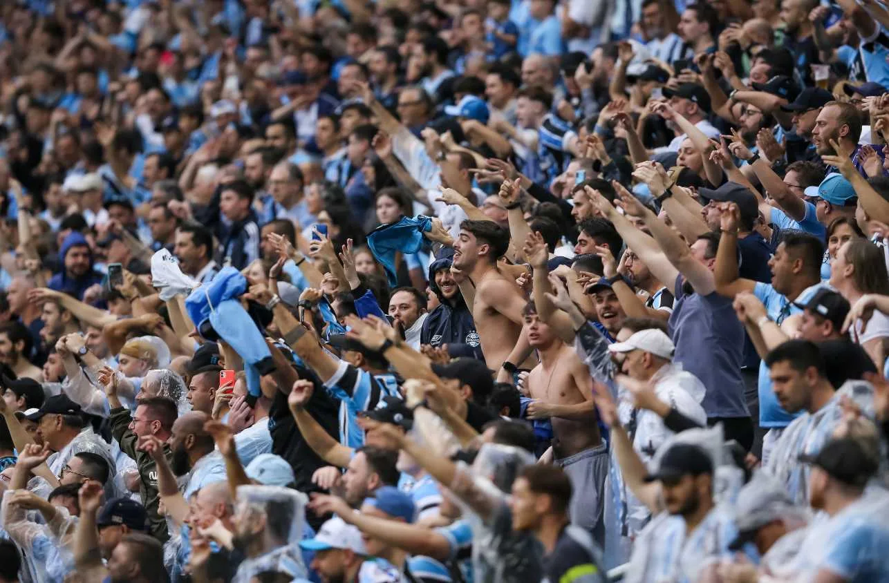 Grêmio x Novo Hamburgo: com direito a golaço, Imortal anota dois e perde jogador lesionado; veja