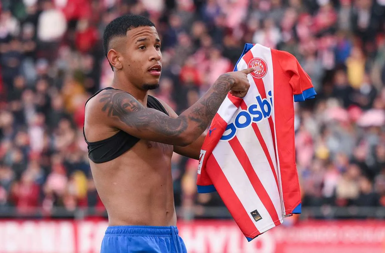 Savinho brilha e Girona mantém “caça ao líder” Real Madrid na La Liga