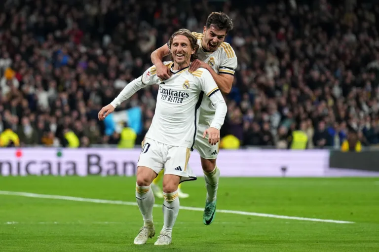 Modric decide e Real Madrid vence o Sevilla na La Liga