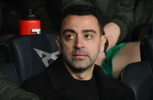 Xavi dá declaração polêmica em coletiva do Barcelona: “Campeonato adulterado”