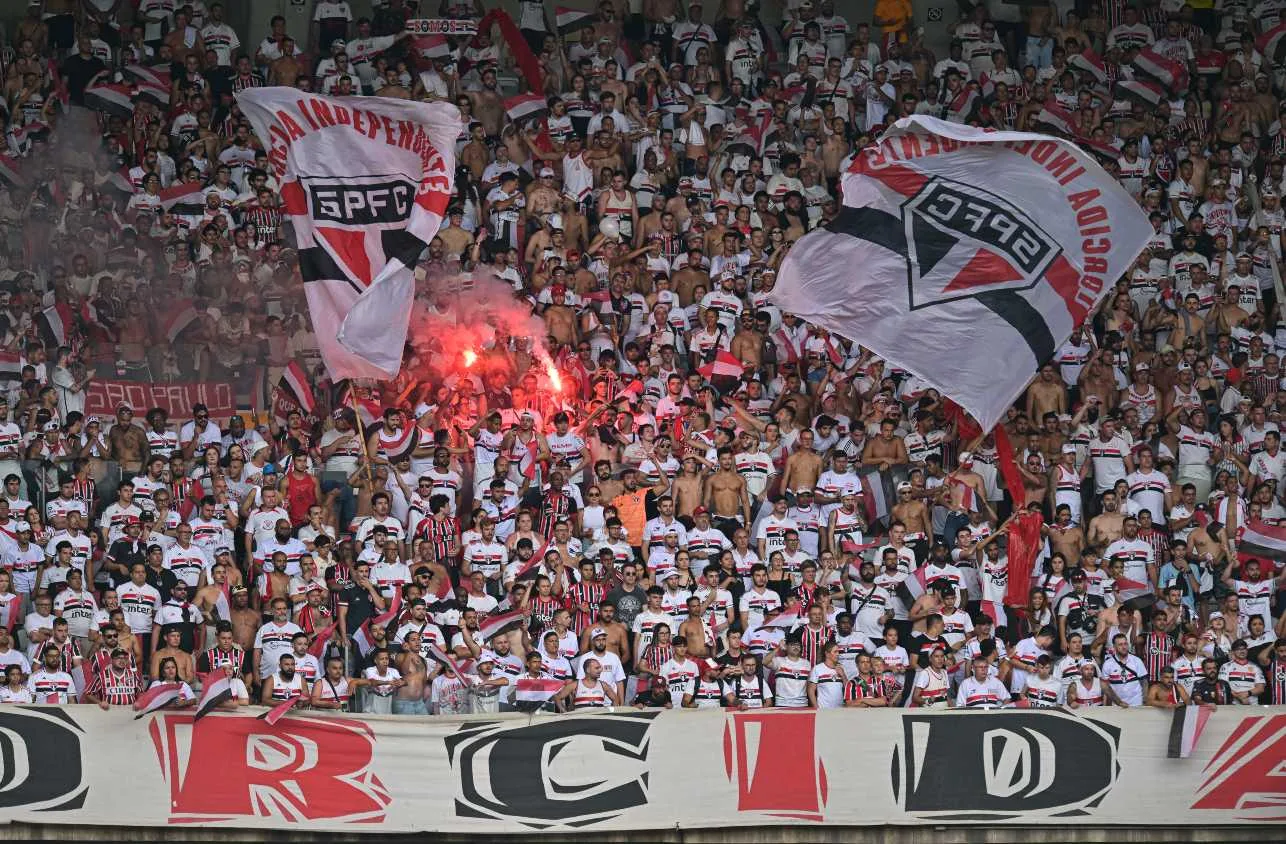 São Paulo anota um golaço contra o Água Santa; assista