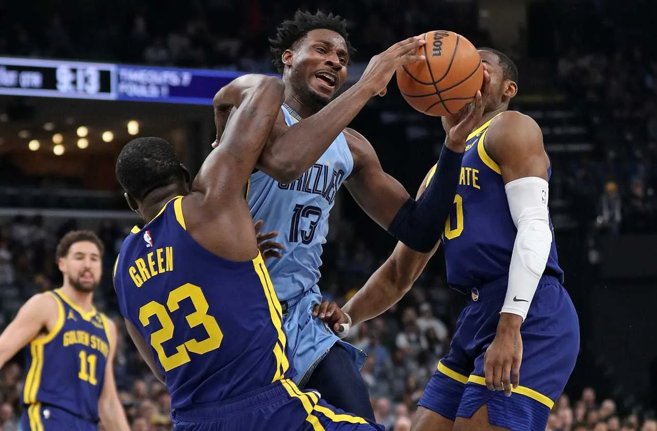 NBA: brasileiro brilha em vitória dos Warriors sobre o Grizzlies