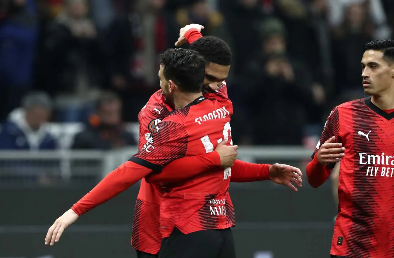 Milan anota três contra o Rennes na Liga Europa; veja