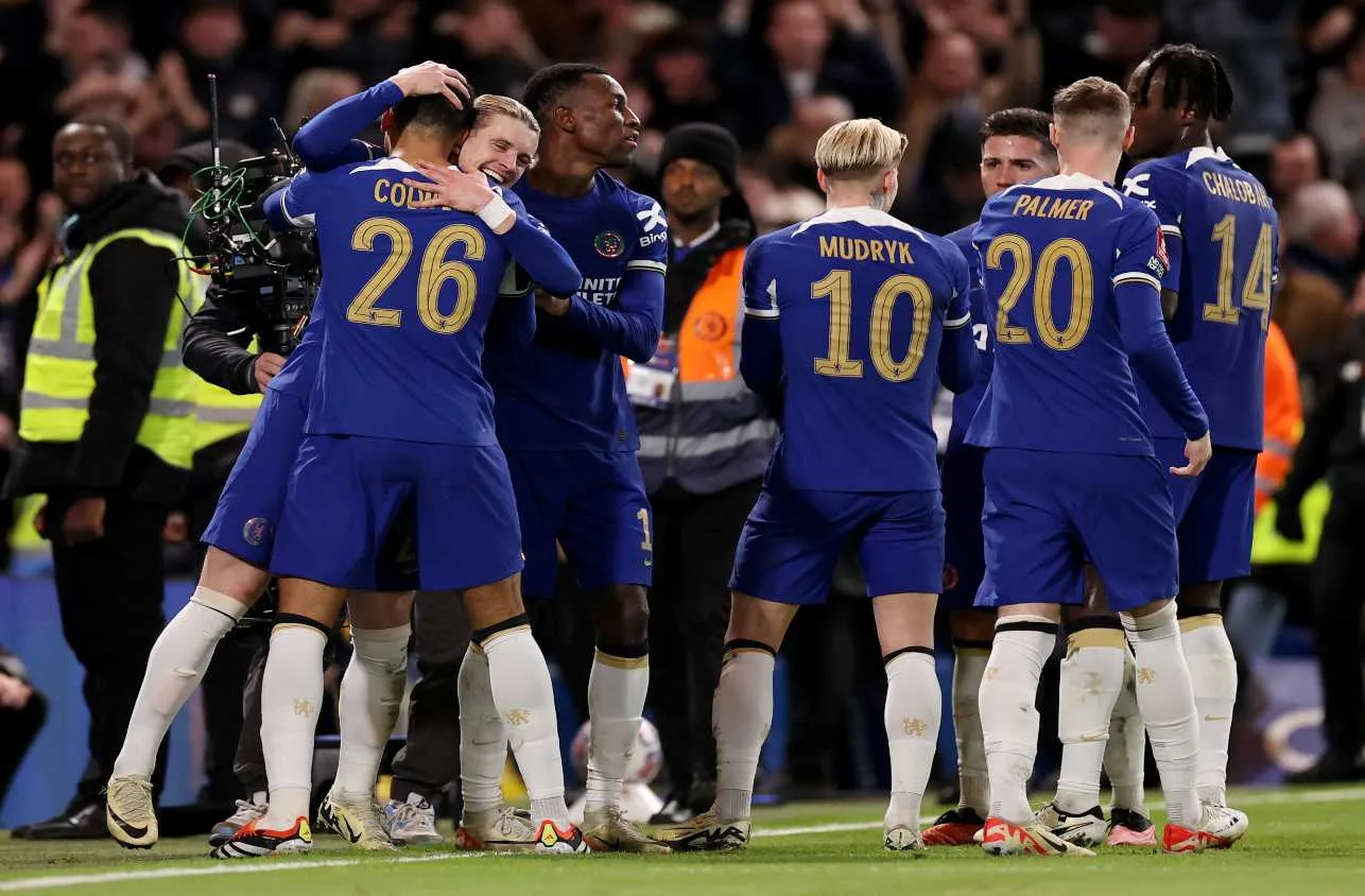 Chelsea marca no apagar das luzes e vence o Leeds United na Copa da Inglaterra