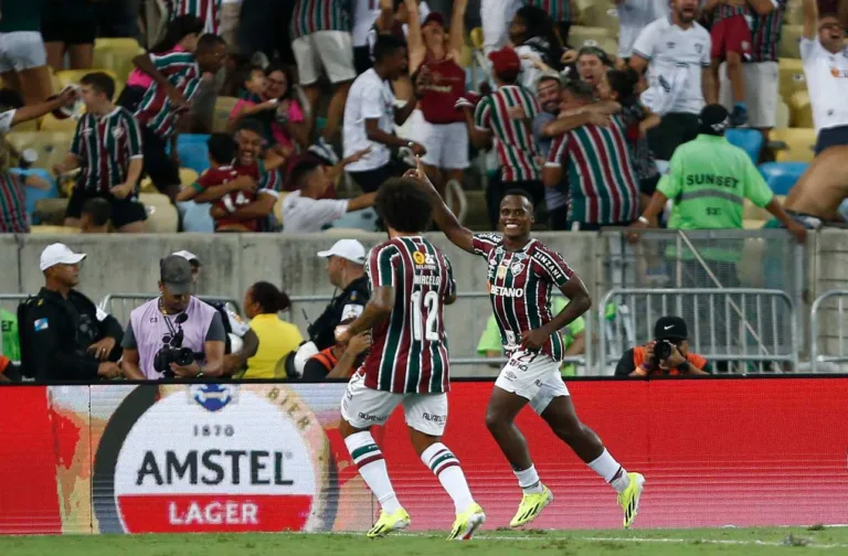 Fluminense espanta o azar e conquista o título da Recopa contra a LDU; veja os memes