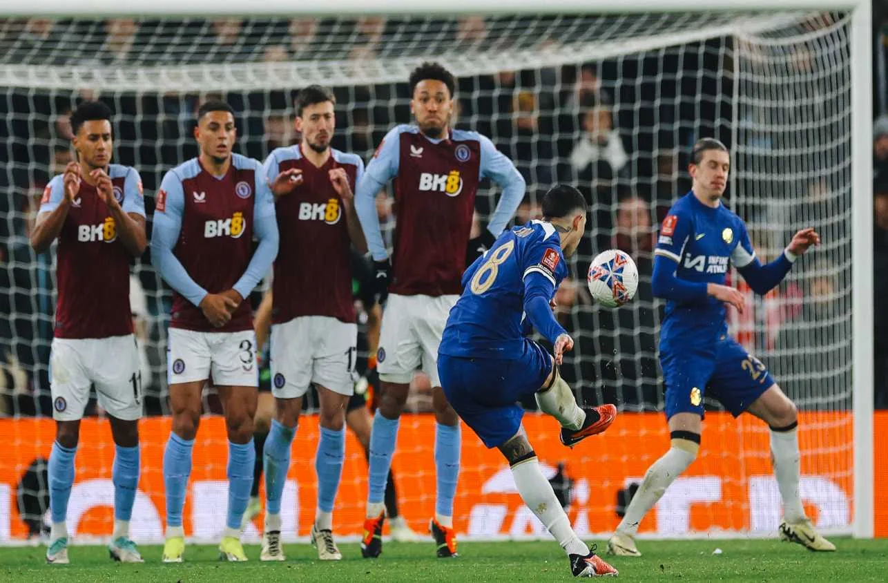 Chelsea anota três contra o Aston Villa; assista