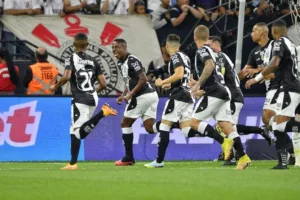 Corinthians sofre gol no início e perde para a Ponte Preta no Paulistão
