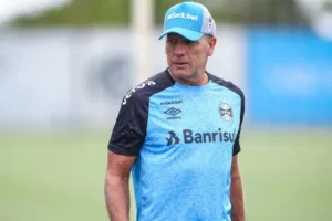 Veja a provável escalação do Grêmio hoje contra o Avenida
