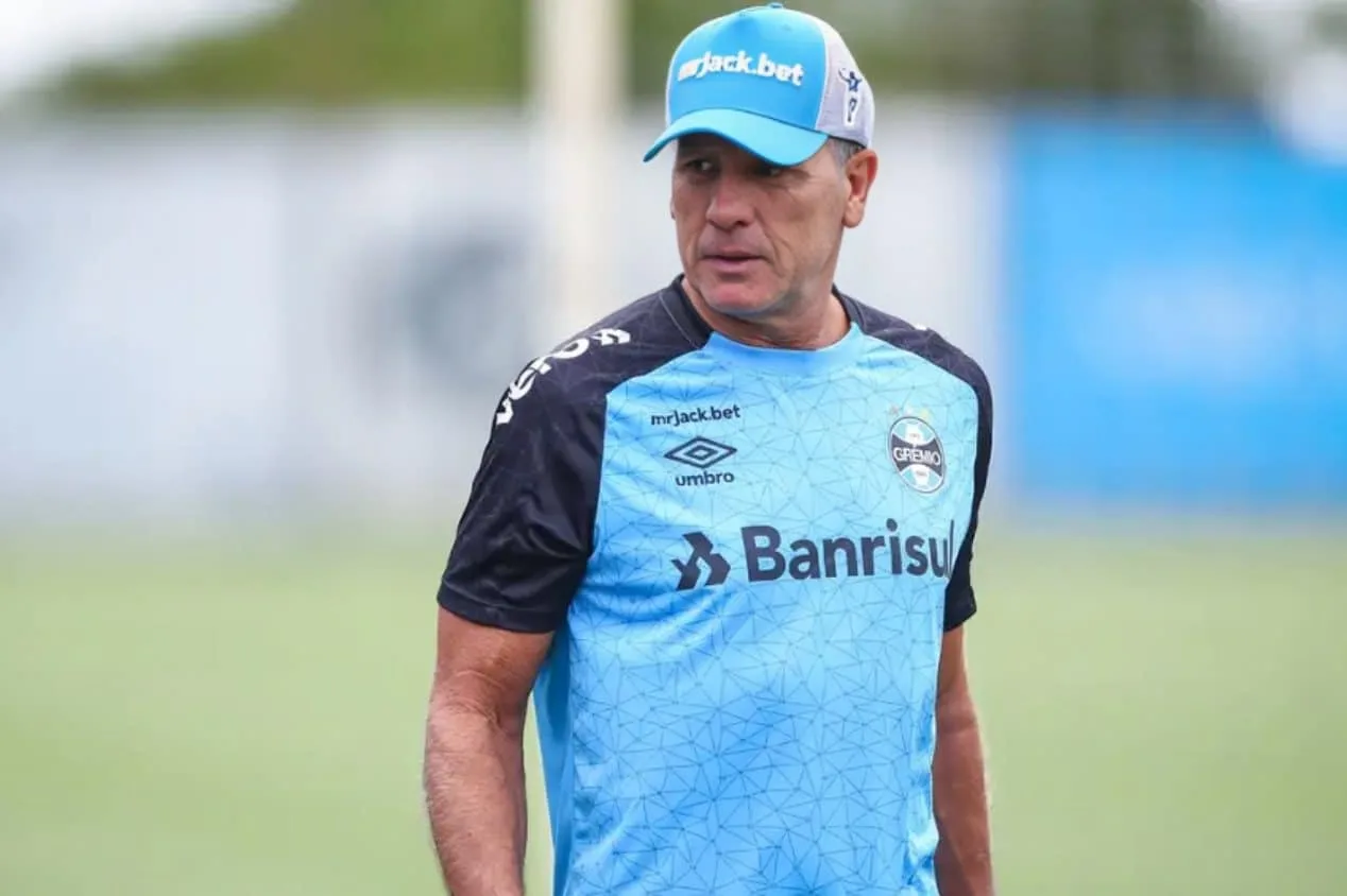 Veja a provável escalação do Grêmio hoje contra o Avenida