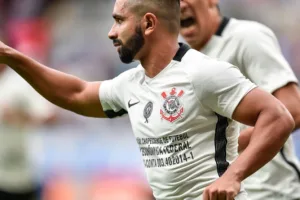 Rival do Corinthians, Cianorte conta com dois ex-jogadores alvinegros