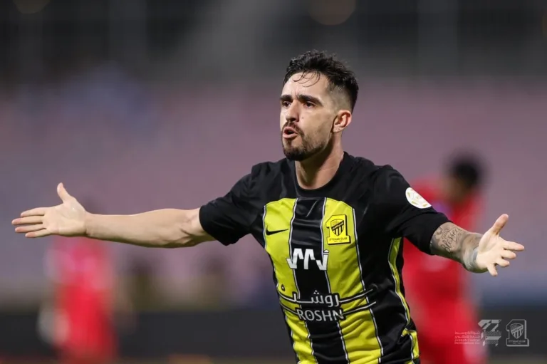 Corinthians pode preparar investida por Igor Coronado após saída do Al-Ittihad