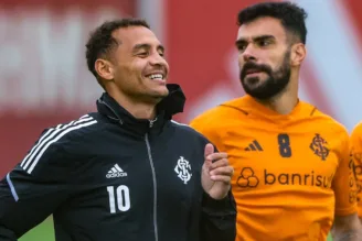 Alan Patrick e Bruno Henrique, titulares do Internacional