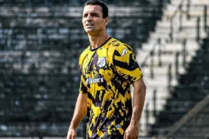 Técnico da Inter de Limeira celebra momento da equipe no Paulistão