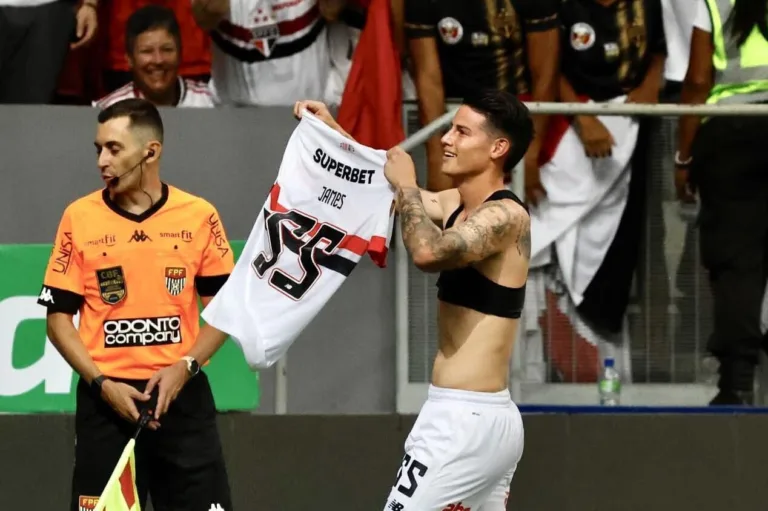 Veja os números de James Rodríguez com a camisa do SPFC