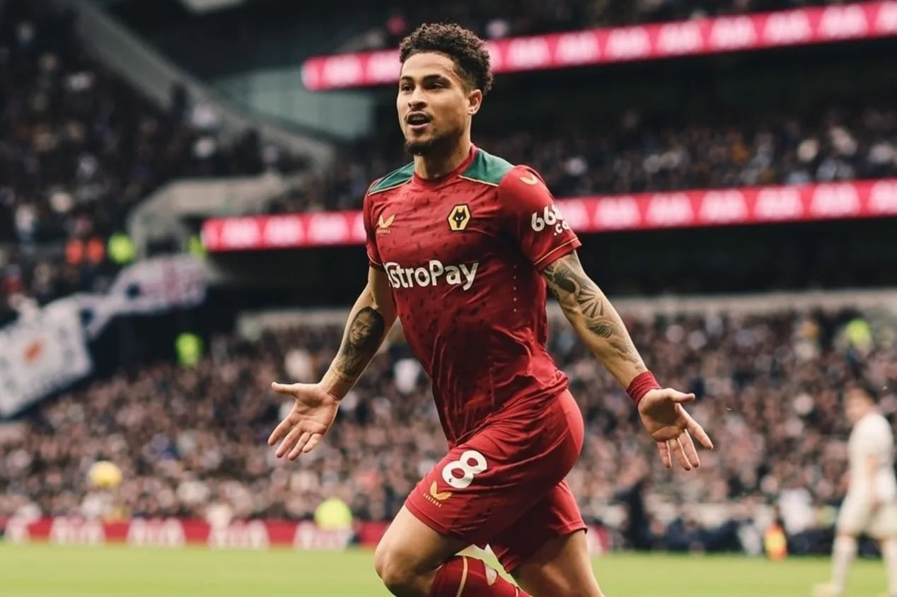 Ex-Flamengo, João Gomes brilha pelo Wolves na Premier League