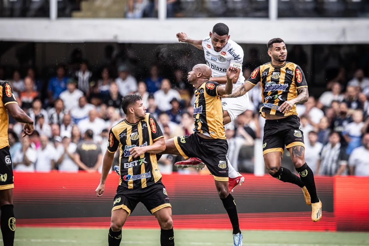 Sormani critica jogador do Santos após derrota em casa no Paulistão: “Longe”