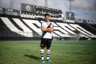 O Vasco da Gama anunciou a contratação do volante argentino Juan Sforza