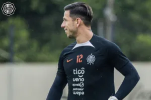 Fluminense monitora situação de goleiro de clube paraguaio